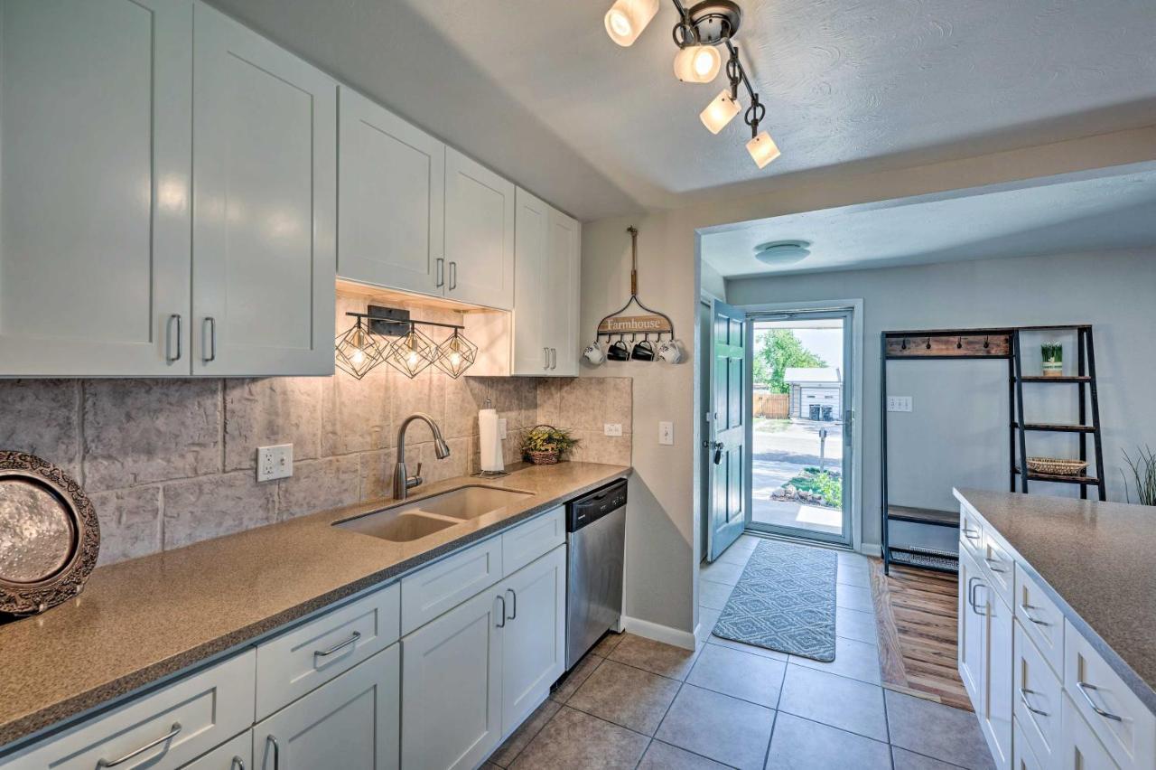 Arvada Home With Fenced Yard - Pets Welcome! Exterior photo